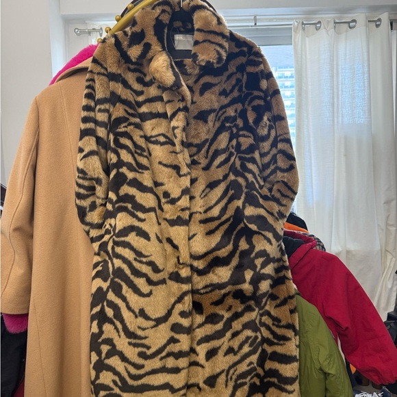 ASOS Leopard Print Faux Fur Coat - Picture 6 of 16
